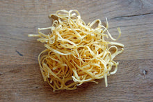 Lade das Bild in den Galerie-Viewer, Portraitfoto Bandnudeln 3,5 mm unverpackt - Elztäler Dinkelnudeln