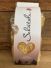 Lade das Bild in den Galerie-Viewer, Portraitfoto Suppennudeln verpackt - Elztäler Dinkelnudeln