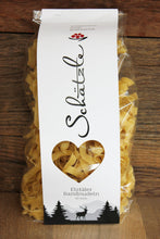 Lade das Bild in den Galerie-Viewer, Porttraitfoto - Elztäler Bandnudeln 10 mm verpackt